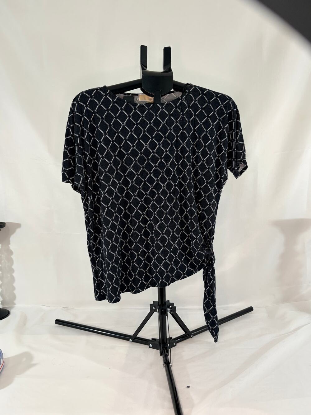 Michael Kors Women's M Black Chain Print Side Tie Blouse Hole in SHoulder